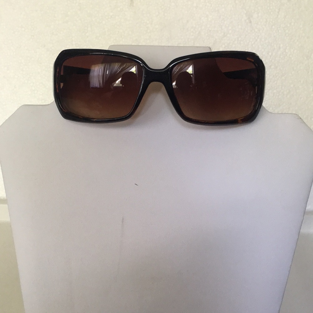 Nine West shades